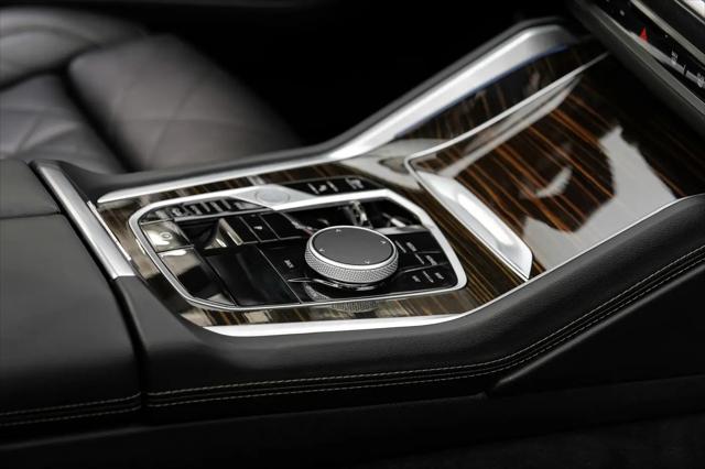 2025 BMW X6 xDrive40i