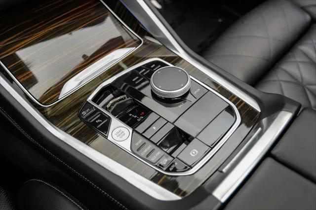 2025 BMW X6 xDrive40i