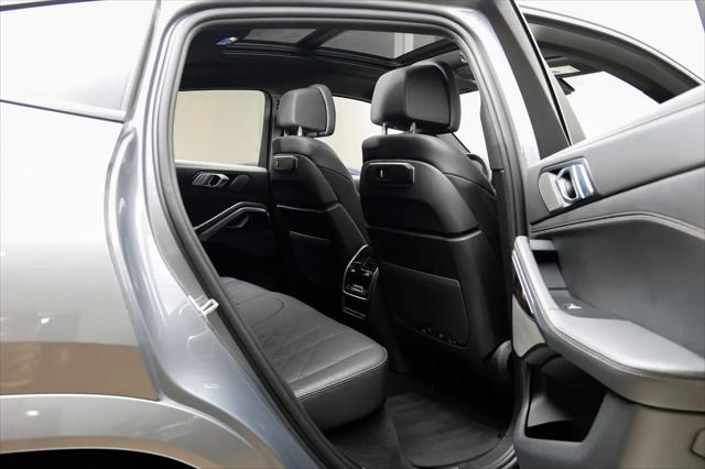 2025 BMW X6 xDrive40i