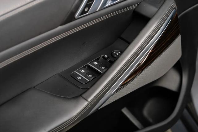2025 BMW X6 xDrive40i