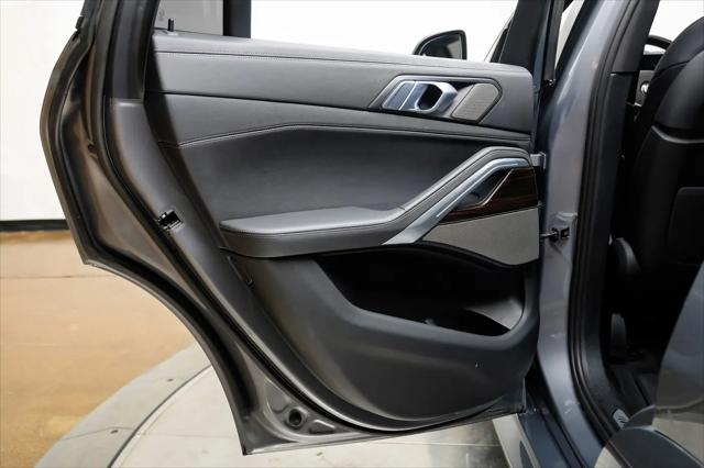 2025 BMW X6 xDrive40i