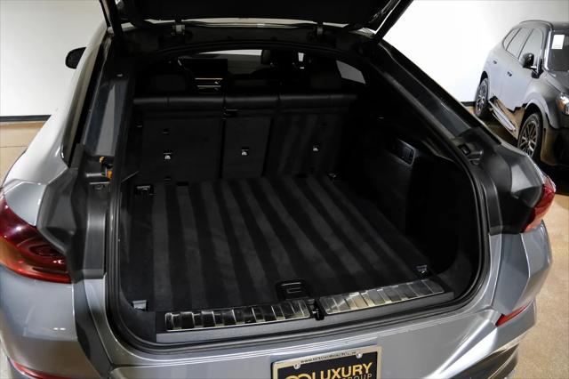 2025 BMW X6 xDrive40i