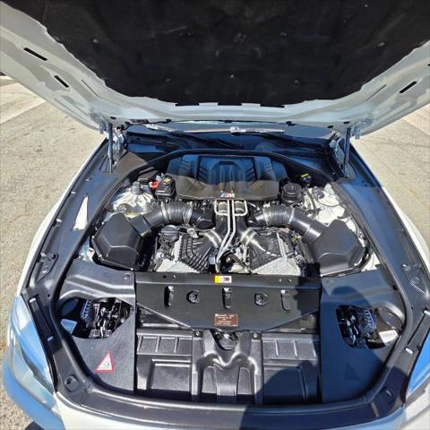 2016 BMW M6 Standard