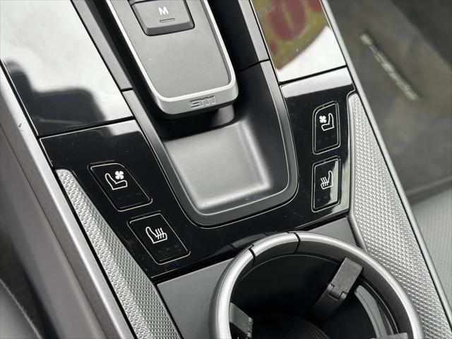 2021 Porsche 911 Carrera