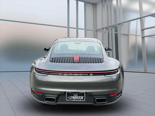 2021 Porsche 911 Carrera