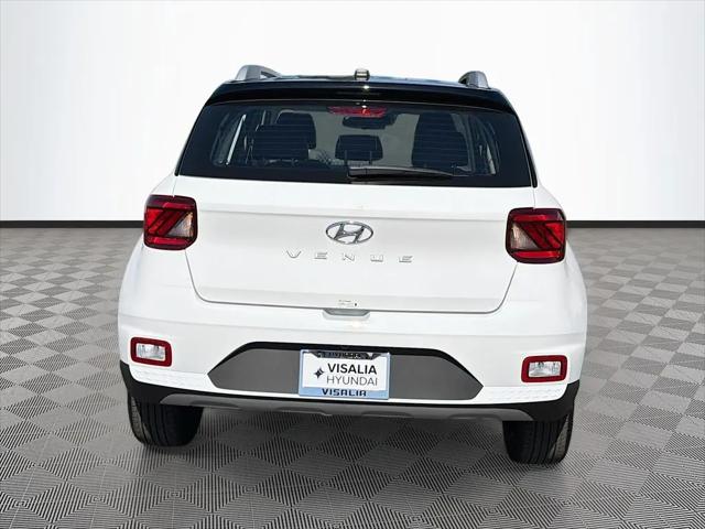2026 Hyundai Venue SEL w/Two-Tone Roof