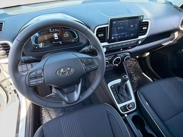 2026 Hyundai Venue SEL w/Two-Tone Roof