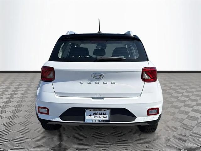 2026 Hyundai Venue SEL w/Two-Tone Roof