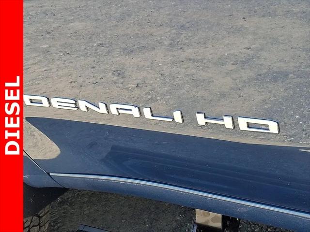 2026 GMC Sierra 2500HD Crew Cab, Standard Bed, Denali Ultimate, 4WD