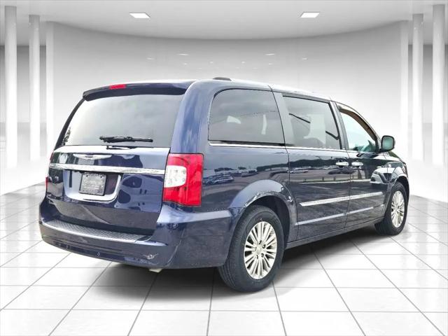 2014 Chrysler Town & Country Touring-L 30th Anniversary