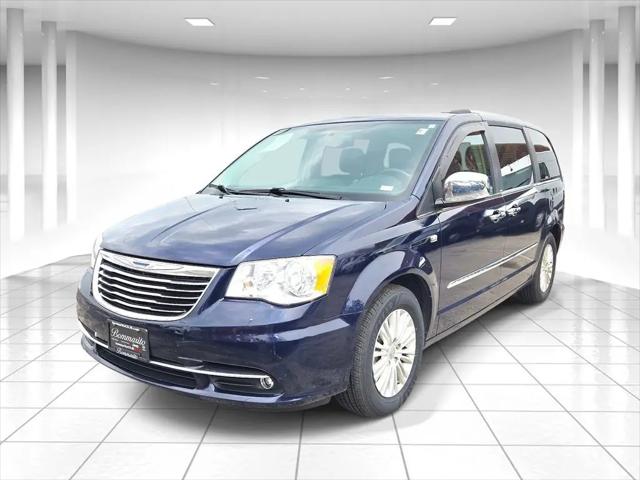 2014 Chrysler Town & Country Touring-L 30th Anniversary