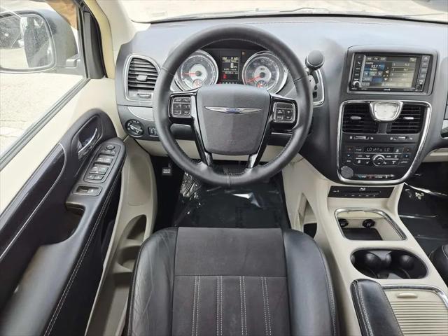 2014 Chrysler Town & Country Touring-L 30th Anniversary