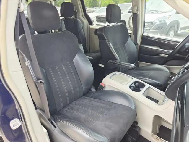 2014 Chrysler Town & Country Touring-L 30th Anniversary