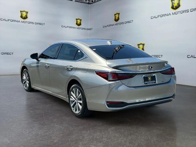 2021 Lexus ES 300h 300h