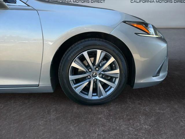 2021 Lexus ES 300h 300h