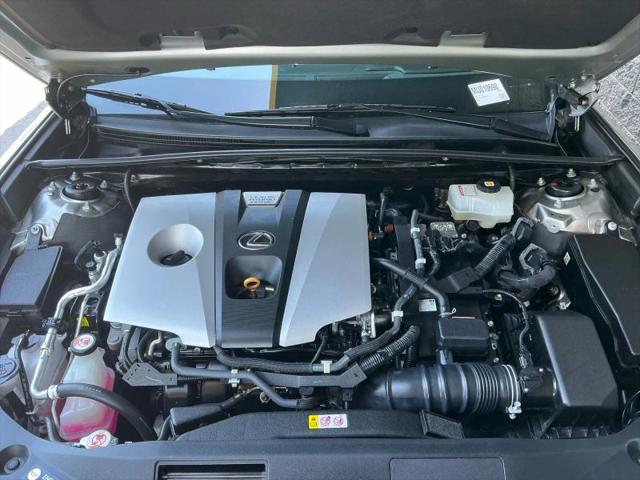 2021 Lexus ES 300h 300h
