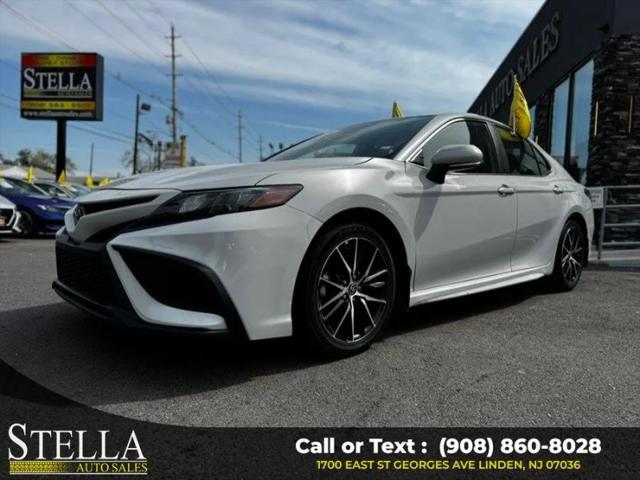 2024 Toyota Camry SE