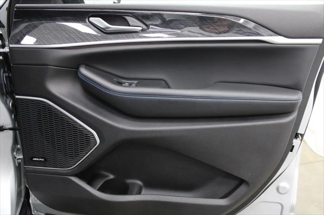 2023 Jeep Grand Cherokee Trailhawk