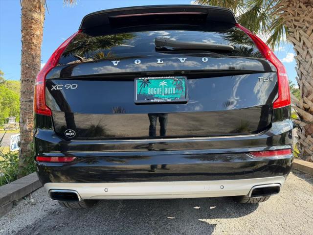 2021 Volvo XC90 T6 Momentum 6 Passenger