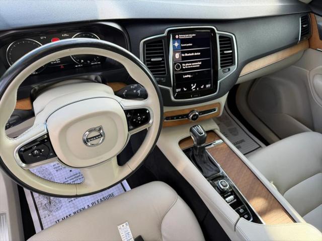 2021 Volvo XC90 T6 Momentum 6 Passenger