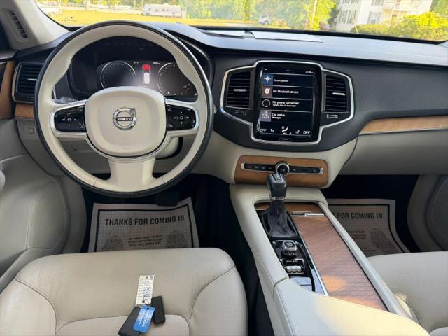 2021 Volvo XC90 T6 Momentum 6 Passenger
