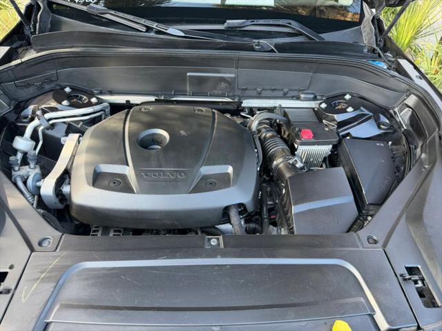 2021 Volvo XC90 T6 Momentum 6 Passenger
