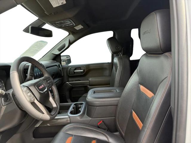 2022 GMC Sierra 1500 Limited 4WD Crew Cab Short Box AT4