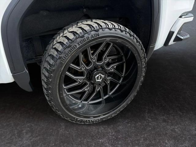 2022 GMC Sierra 1500 Limited 4WD Crew Cab Short Box AT4