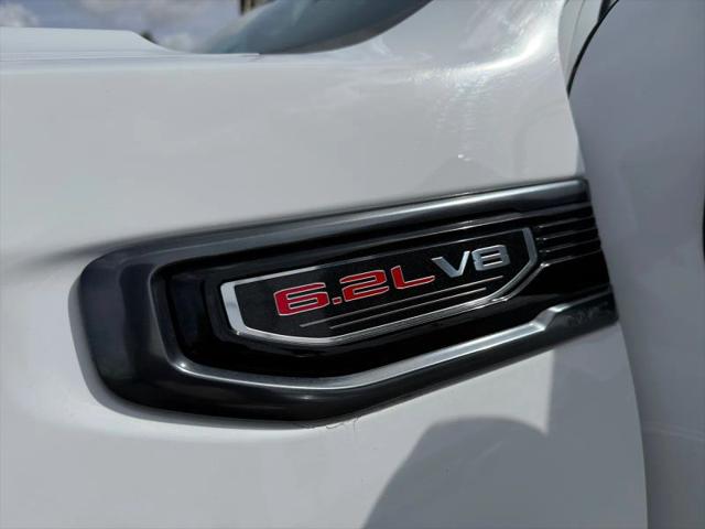 2022 GMC Sierra 1500 Limited 4WD Crew Cab Short Box AT4