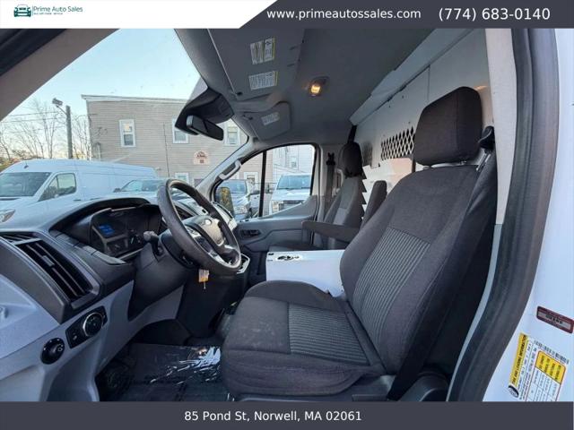2016 Ford Transit w/60/40 Side Door w/RWB