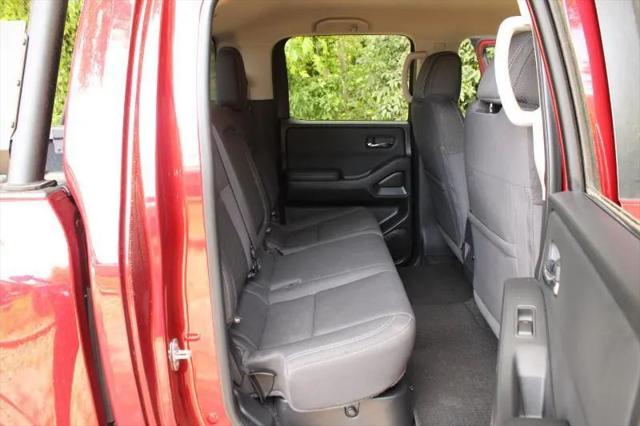2022 Nissan Frontier Crew Cab SV 4x2