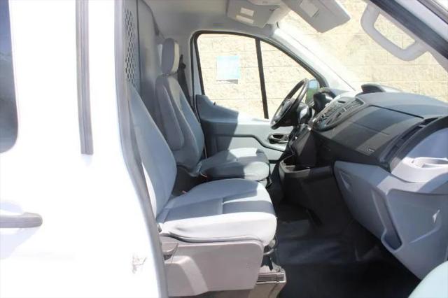 2016 Ford Transit w/60/40 Side Door w/RWB