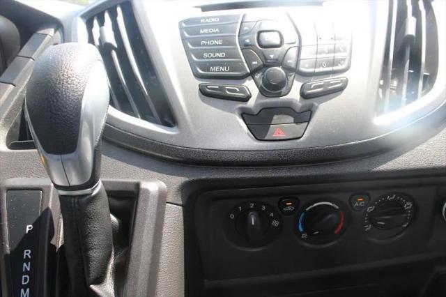 2016 Ford Transit w/60/40 Side Door w/RWB