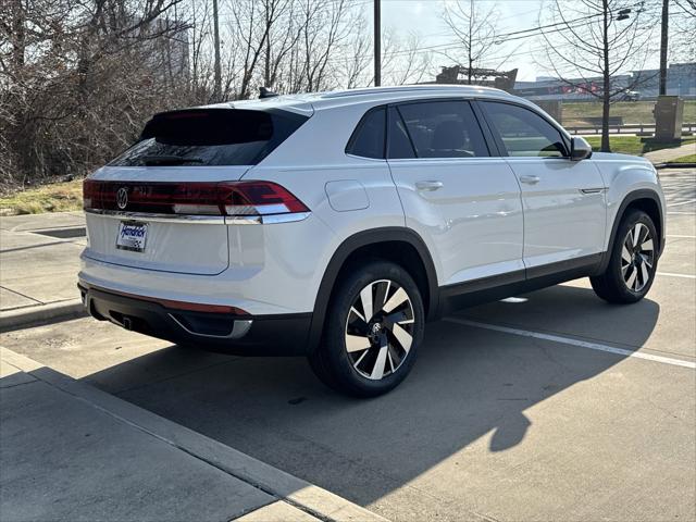 2026 Volkswagen Atlas Cross Sport SE with Technology