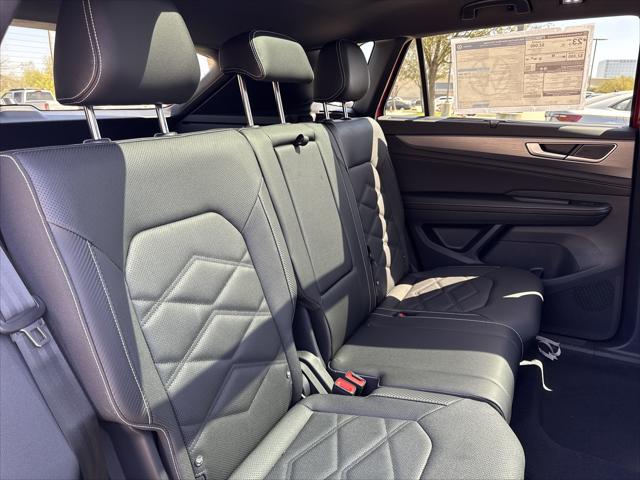 2026 Volkswagen Atlas Cross Sport SE with Technology