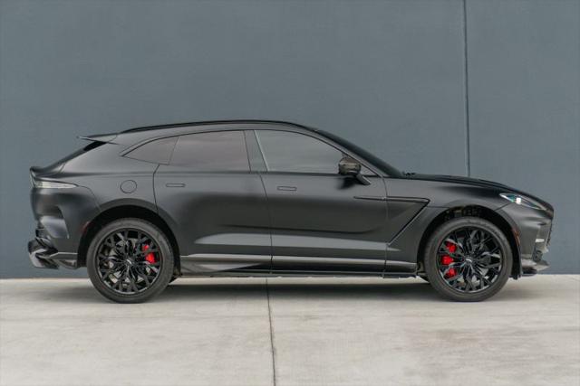 2023 Aston Martin DBX 707
