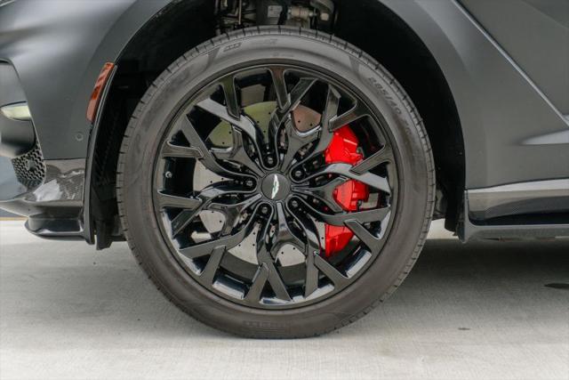 2023 Aston Martin DBX 707