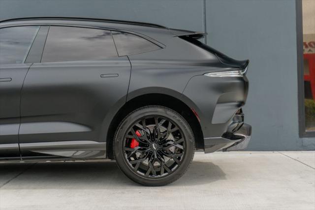 2023 Aston Martin DBX 707