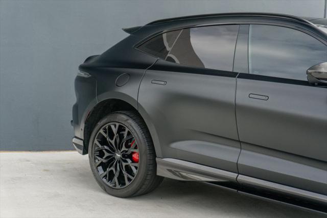 2023 Aston Martin DBX 707