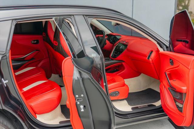 2023 Aston Martin DBX 707