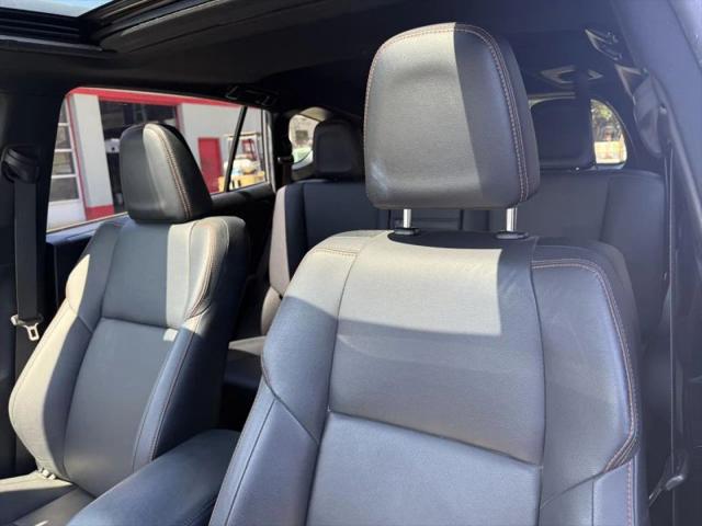 2018 Toyota RAV4 Hybrid SE
