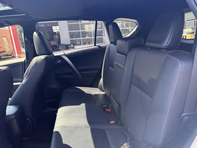 2018 Toyota RAV4 Hybrid SE