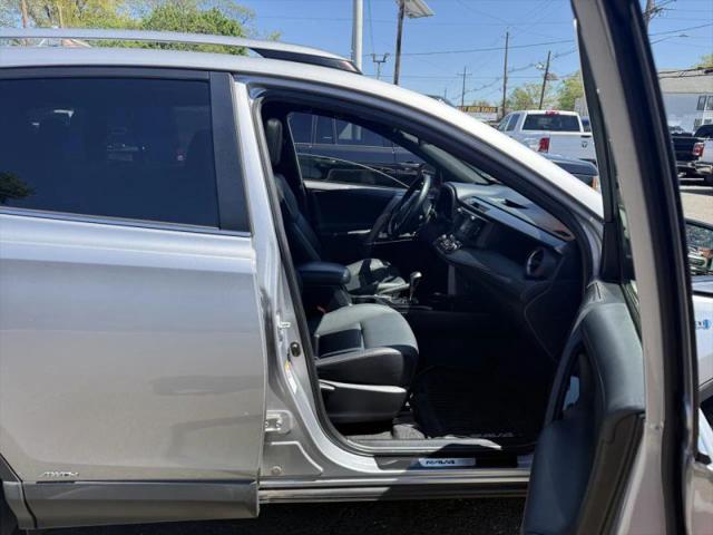 2018 Toyota RAV4 Hybrid SE