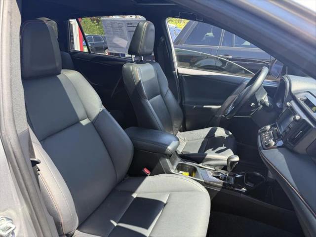 2018 Toyota RAV4 Hybrid SE