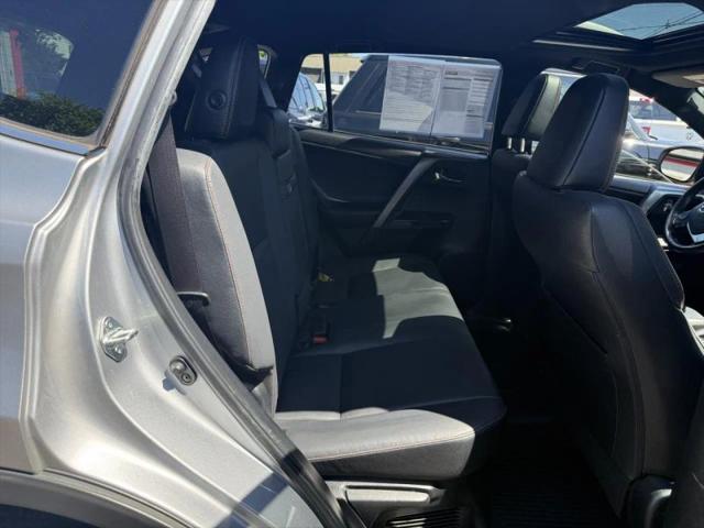 2018 Toyota RAV4 Hybrid SE