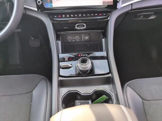 2026 Jeep Grand Cherokee L Altitude 4x4