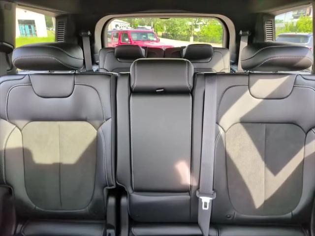2026 Jeep Grand Cherokee L Altitude 4x4