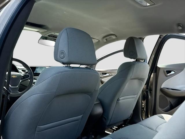 2022 Chevrolet Malibu FWD 1FL
