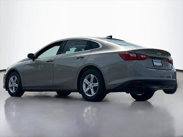 2022 Chevrolet Malibu FWD 1FL