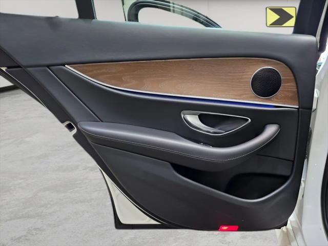 2019 Mercedes-Benz E-CLASS E 300 E 300